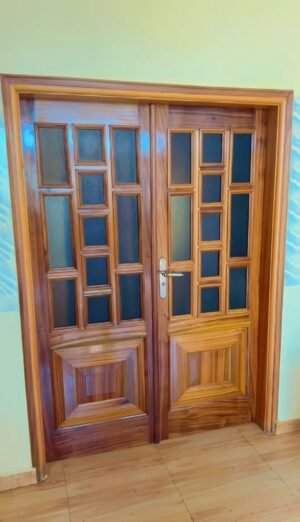 Porte Vitrée en Bois Dibétou (Djibouti)